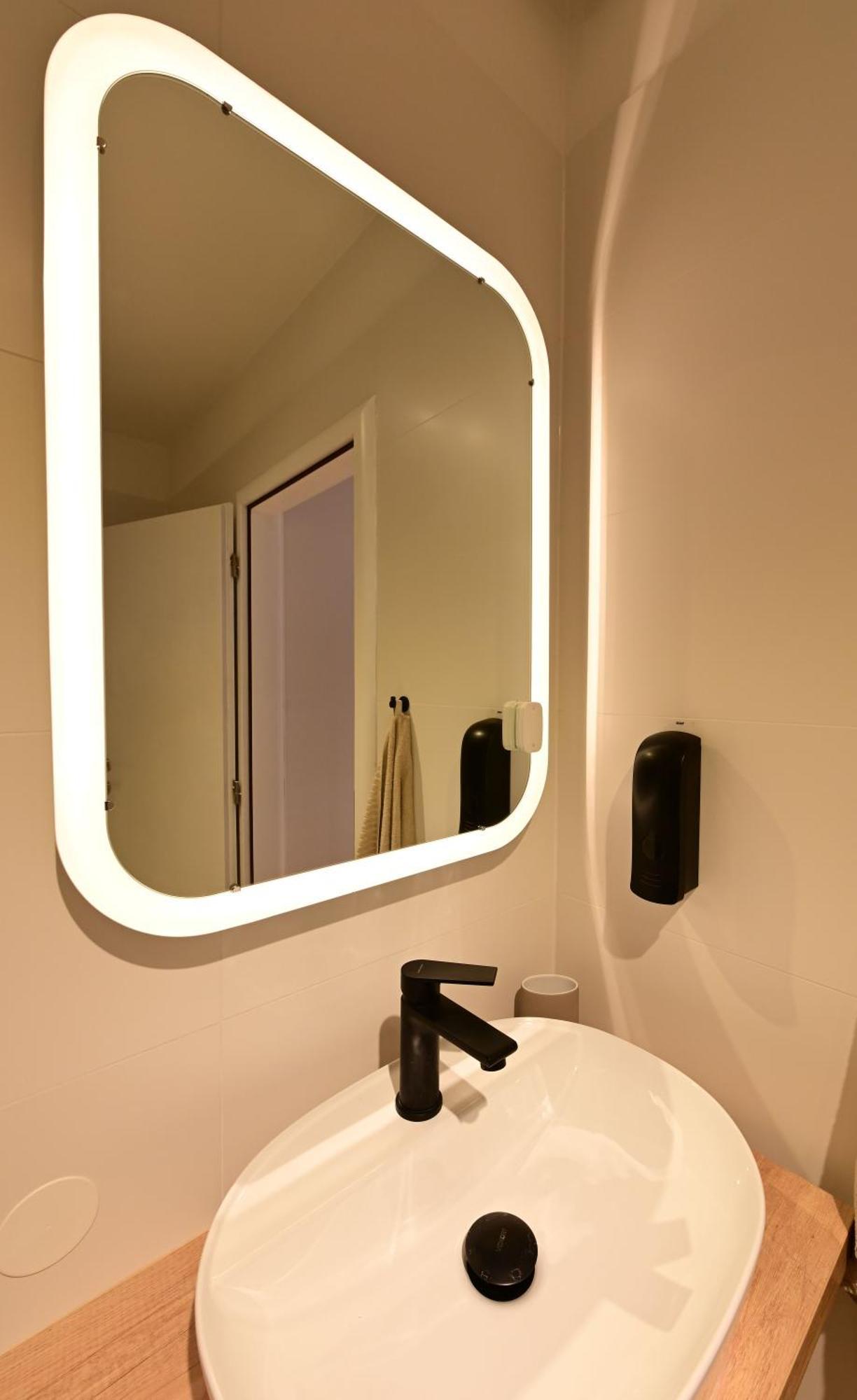 Delux Apartment La Arena With Private Garage Zagreb Ngoại thất bức ảnh