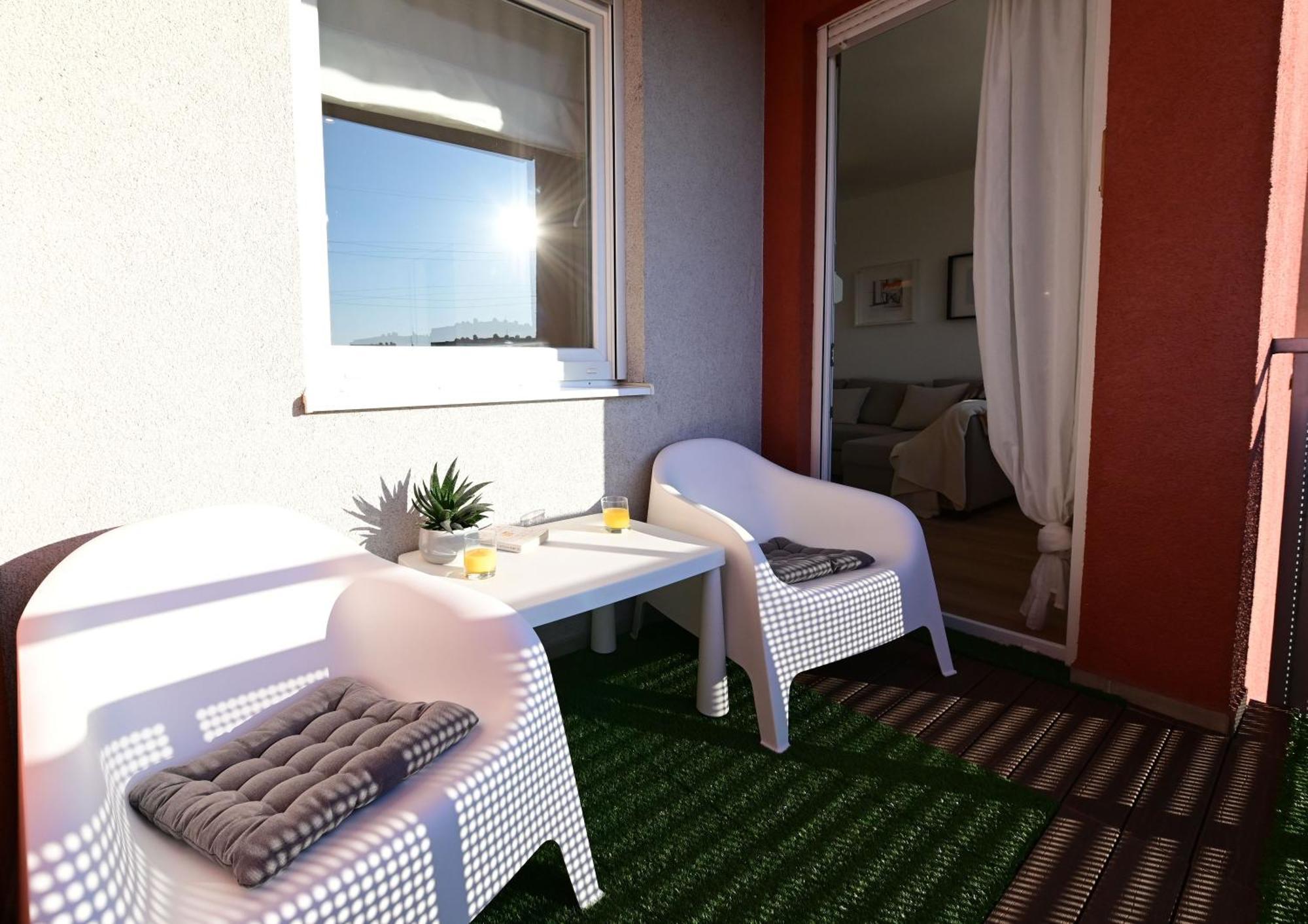 Delux Apartment La Arena With Private Garage Zagreb Ngoại thất bức ảnh