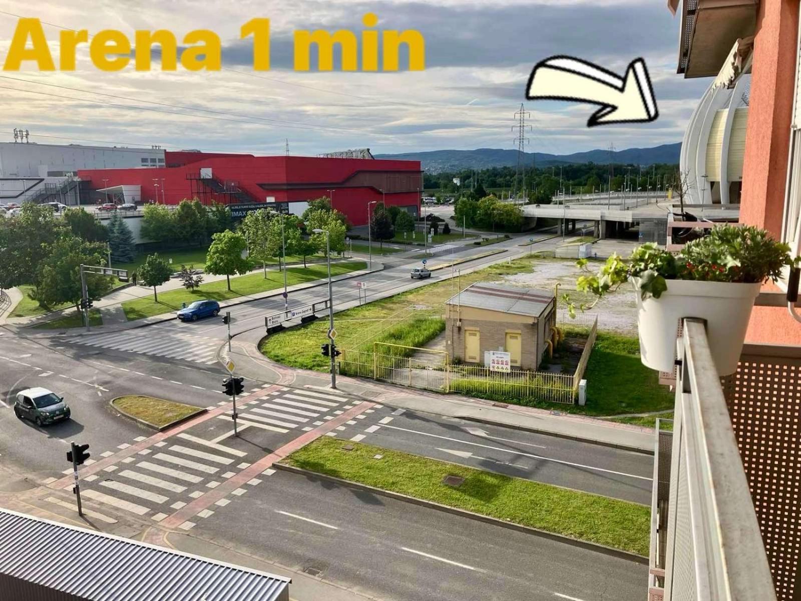 Delux Apartment La Arena With Private Garage Zagreb Ngoại thất bức ảnh
